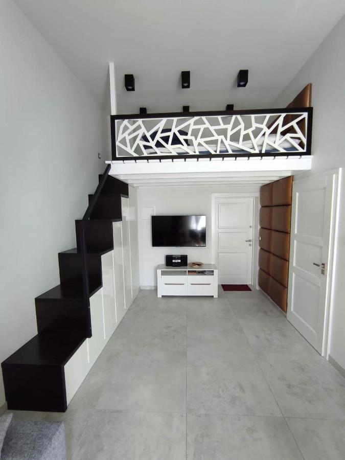 Apartament W Stylu Loft Jelenia Góra Eksteriør billede